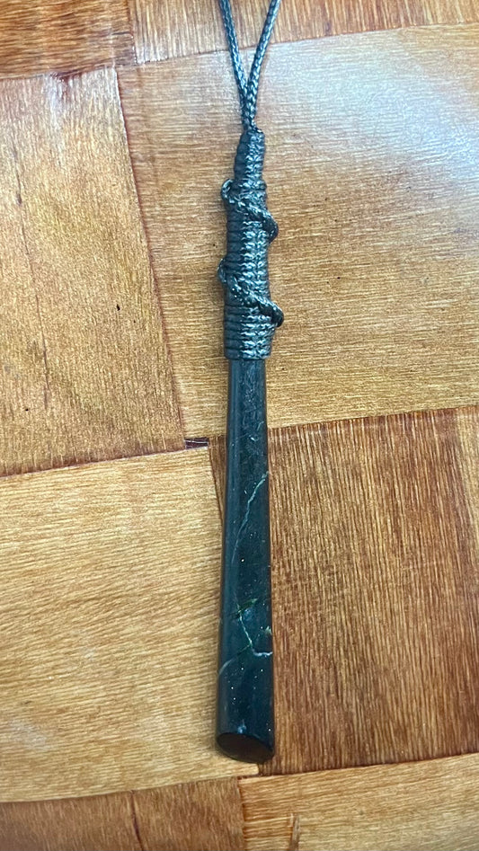 Black Pounamu drop pendant